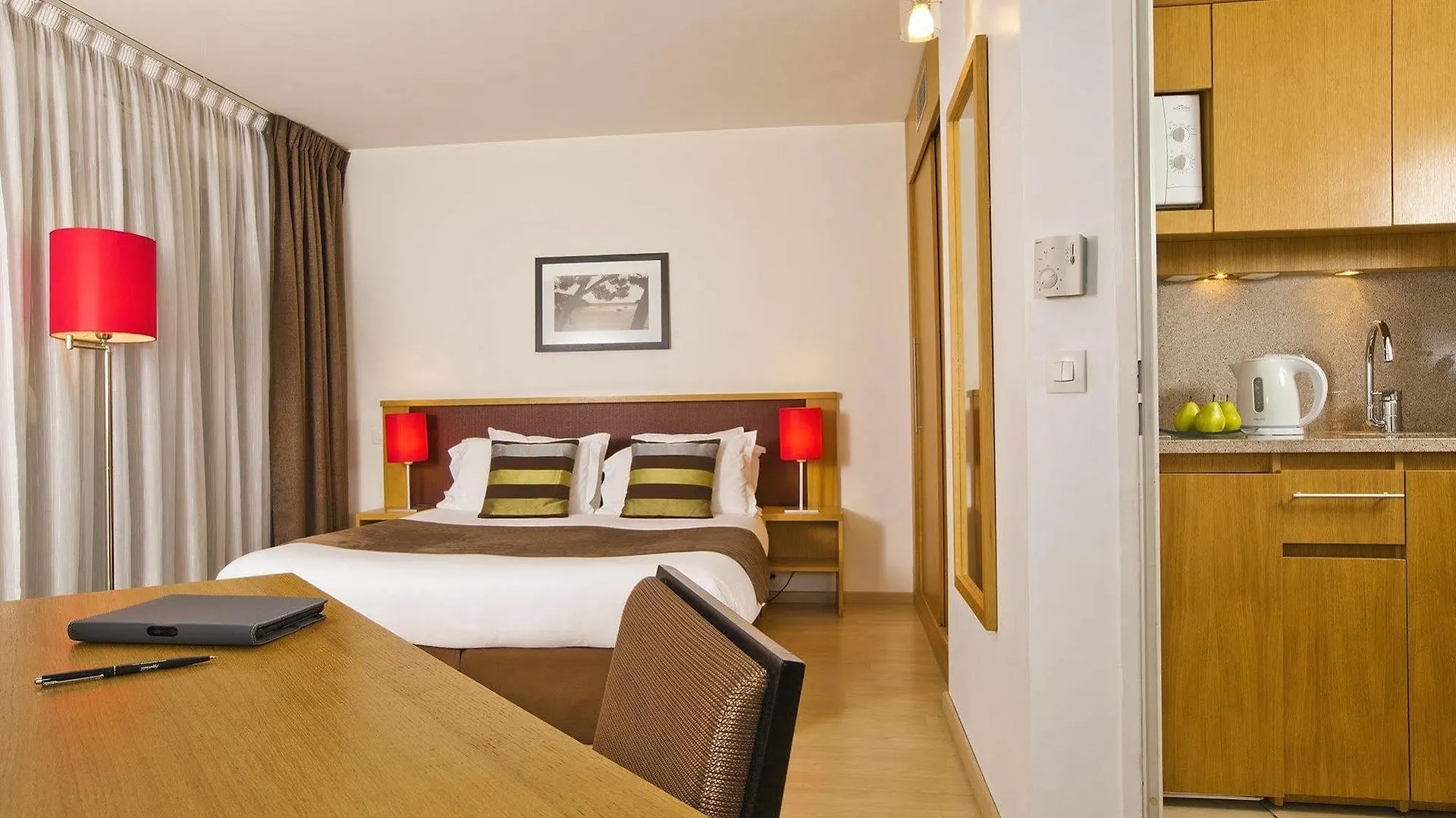 Residhome Paris-Massy Massy  Aparthotel Massy (Essonne)